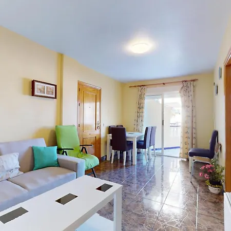 アパート Cozy Summer トレビエハ